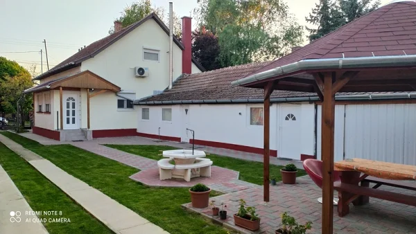 Abádszalók apartman kiadó