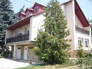 Alsópáhok apartman kiadó