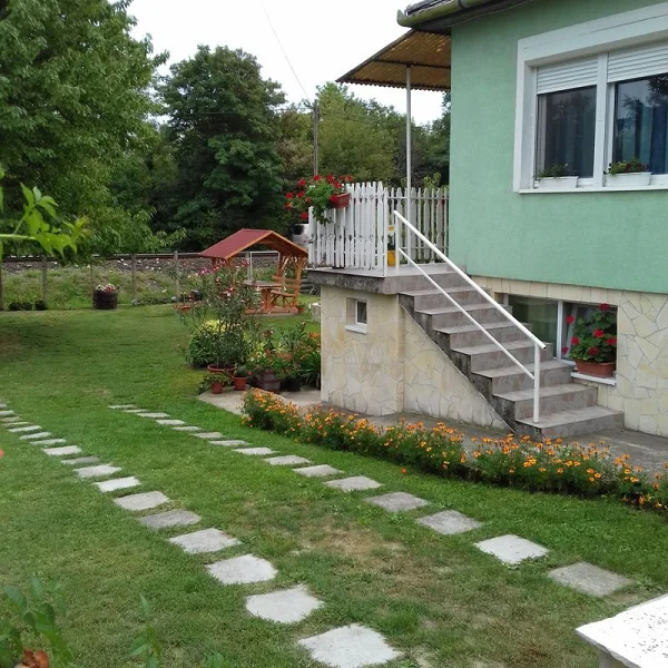 Badacsonytomaj apartman kiadó