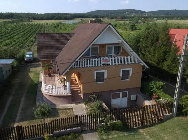 Balatonakali apartman kiadó