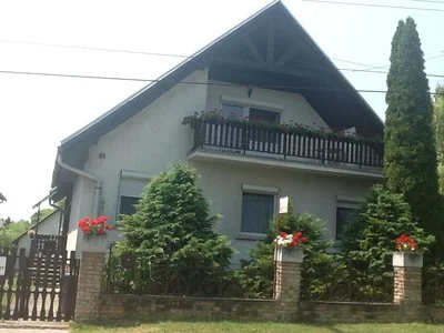 Balatonalmádi apartman kiadó