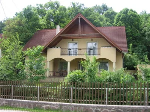 Balatonalmádi apartman kiadó