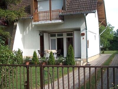 8630 Balatonboglár Fiumei utca 51/A apartman szállás
