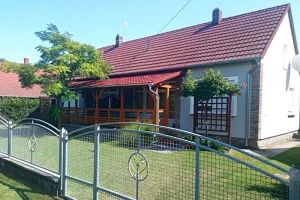 Balatonfenyves apartman kiadó