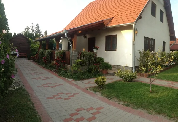 Balatonfenyves apartman kiadó