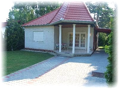 8646 Balatonfenyves Soproni u. 7. apartman szállás