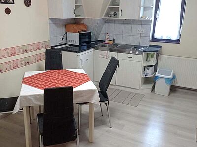 8230 Balatonfüred Arácsi u. 38 apartman szállás