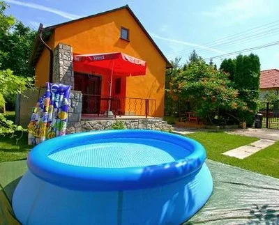 Balatonkenese apartman kiadó