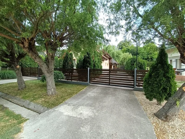 Balatonkenese apartman kiadó