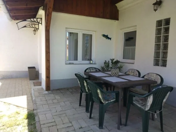 Balatonkeresztúr apartman kiadó