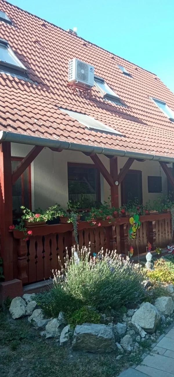 Balatonkeresztúr apartman kiadó