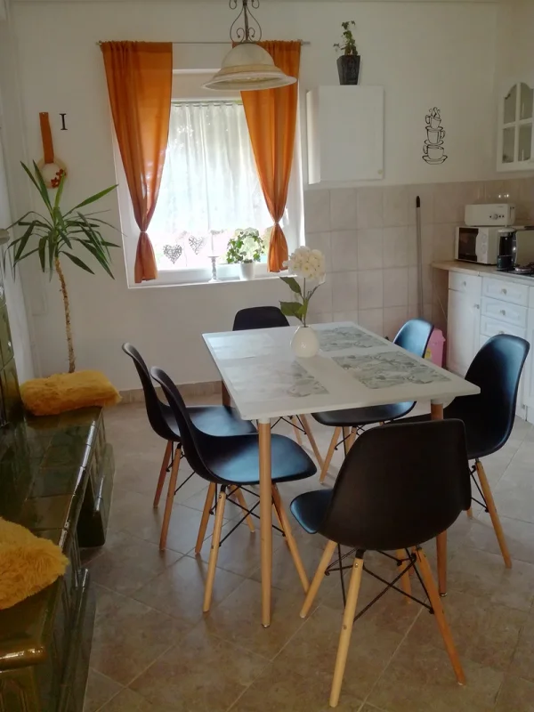 Balatonlelle apartman kiadó