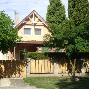 Balatonlelle apartman kiadó