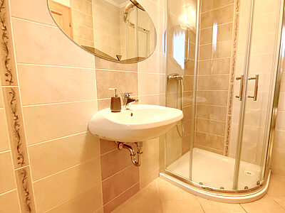 8638 Balatonlelle Napsugár u. 2. 2. em. 7. a. apartman szállás