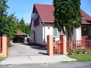 Balatonlelle apartman kiadó