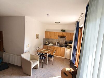 8638 Balatonlelle Szent István út 40. apartman szállás