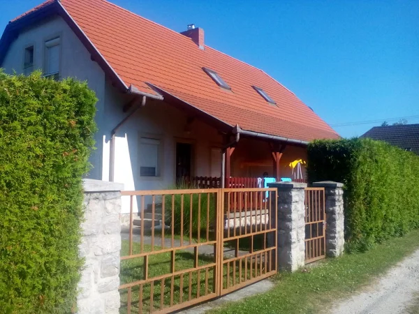 Balatonmáriafürdő apartman kiadó
