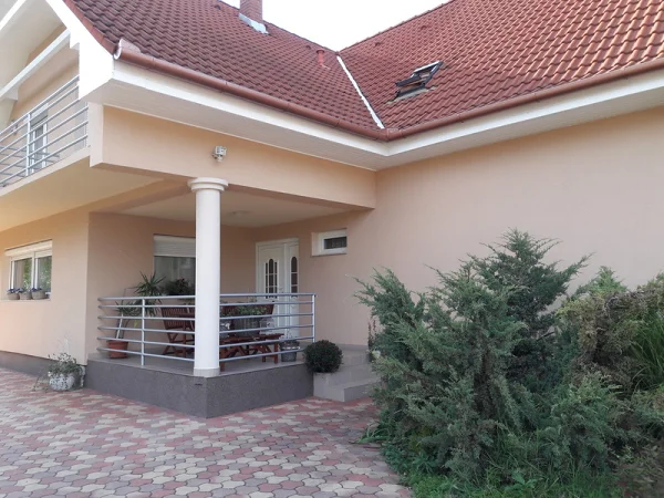 Balatonszemes apartman kiadó