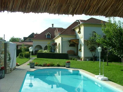 Döbrönte apartman kiadó