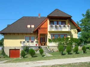 Fonyód apartman kiadó