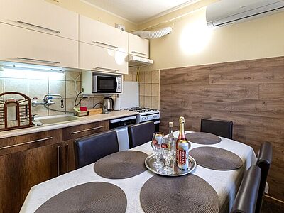 5700 Gyula Károly Róbert u.23/A apartman szállás