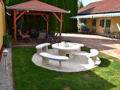 4200 Hajdúszoboszló Hajnal u. 17. apartman szállás