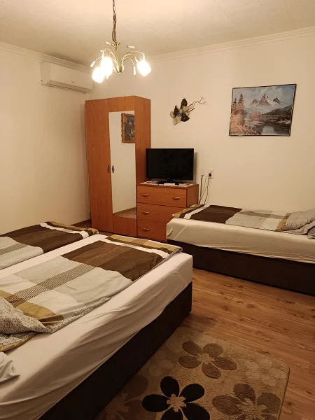 Kaba apartman kiadó