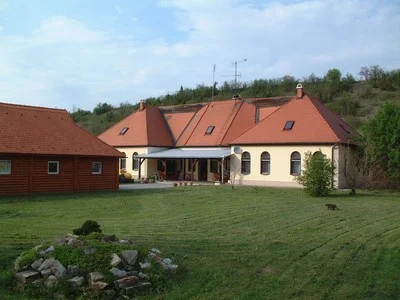Kisecset apartman kiadó