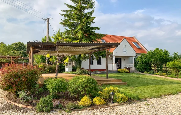 Köveskál apartman kiadó