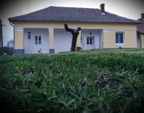 Poroszló apartman kiadó