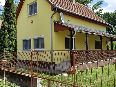 3388 Poroszló Napsugár út 2/3. apartman szállás