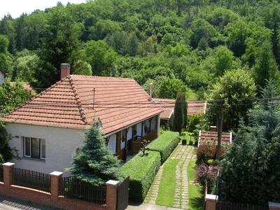 Sirok apartman kiadó