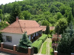 Sirok apartman kiadó