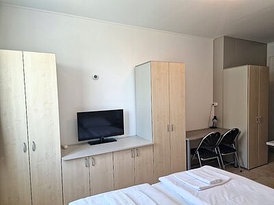9400 Sopron Fraknói u 13. Bejárat a Mikes Kelemen u felől! apartman szállás