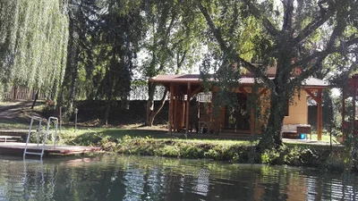 Szarvas apartman kiadó