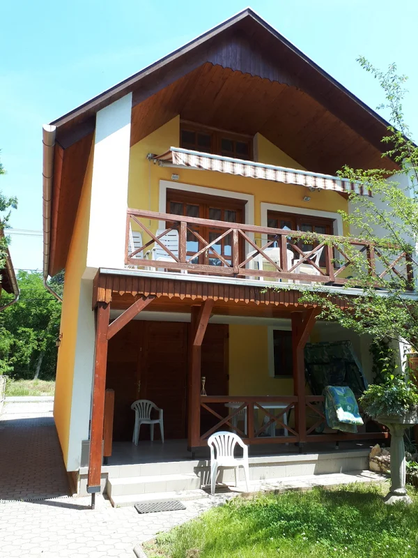 Tata apartman kiadó