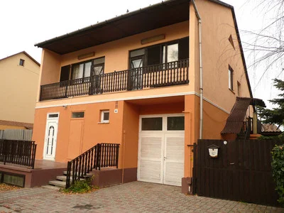 Tata apartman kiadó