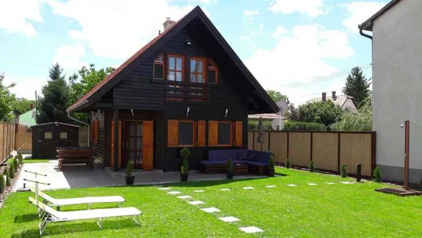 Velence apartman kiadó