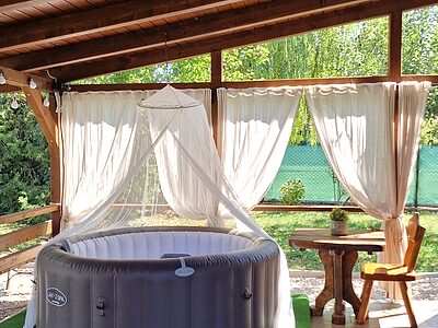 Velence apartman kiadó