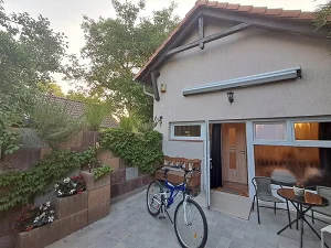 Velence apartman kiadó