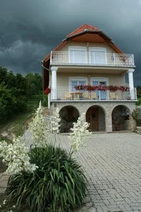 Vonyarcvashegy apartman kiadó